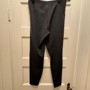 Offline by Aerie Real Luxe Street 7/8 Legging Hi-Rise Long Inseam